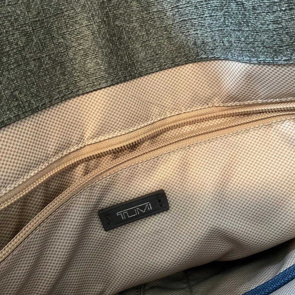 Mens Tumi commuter bag rare limited edition